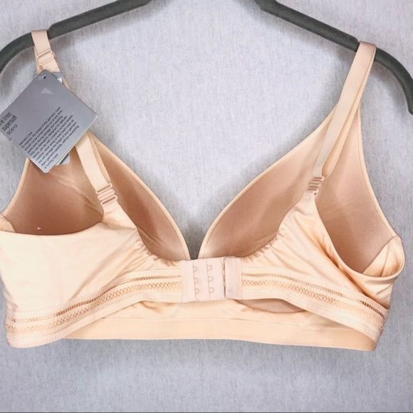 Fine Lines Supersoft Convertible Wireless Bra - Picture 5 of 14